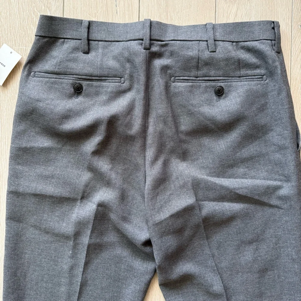Uniqlo Men’s Easy Care Dress Pants in Gray US 31 - Picture 10 of 10